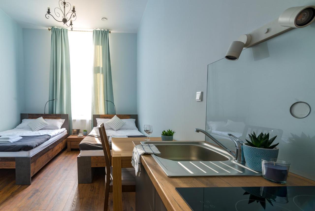 Twin Room with Private Bathroom